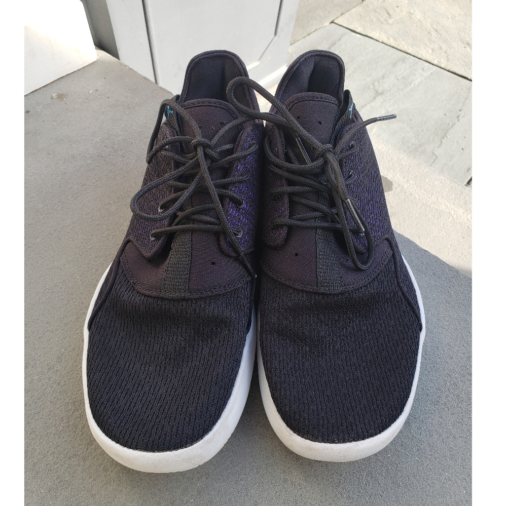 Jordan Sneakers - Picture 6 of 11
